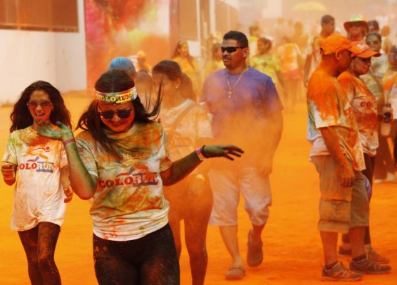 Las chicas más hermosas que engalanaron el Colorun 2016