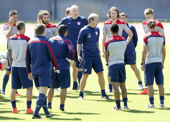 Klinsmann pidió cambiar los vuelos de regreso para después de la final