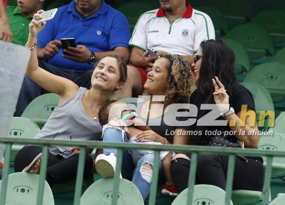 Estas son las imágenes que no viste en el clásico de las 'Emes'