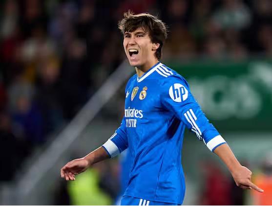 Nuevo DT y los dos regresos confirmados al Real Madrid tras el fracaso en Champions League: 8 se van y los fichajes