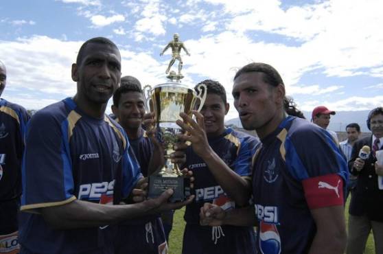 Partido disputado entre Motagua(5) y Alajuela(3) en Comayagua.