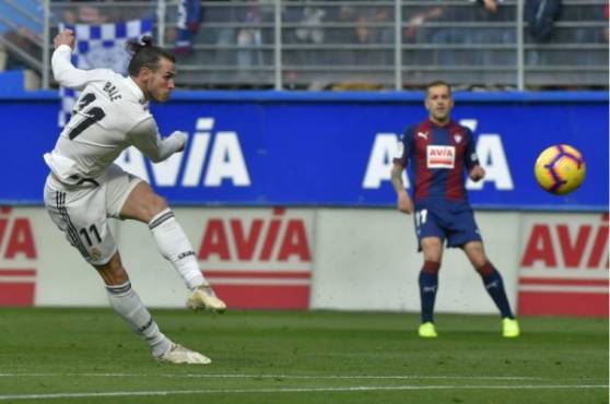 A Gareth Bale le anularon un golazo por posición adelantada.