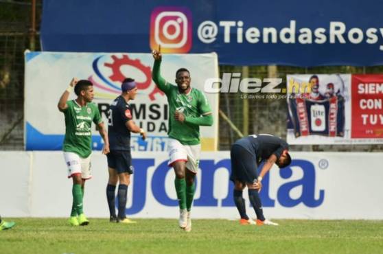 El colombiano Arboleda está siendo el héroe al marcar de momento dos goles. Foto: Yoseph Amaya.
