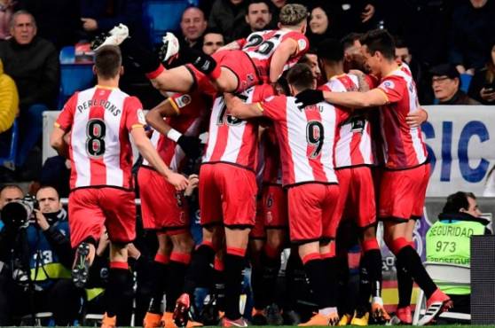 Girona FC le está empatando al Real Madrid en el Santiago Bernabéu.