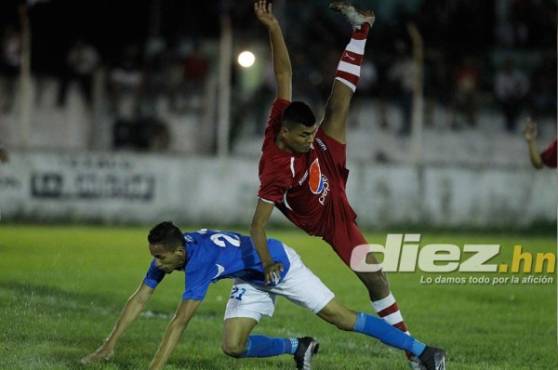 Villanueva logró derrotar al Infop con un autogol de Brayan Acosta.
