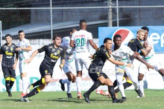 Platense está derrotando a Real España en el estadio Excélsior y amplía su paternidad sobre los aurinegros.