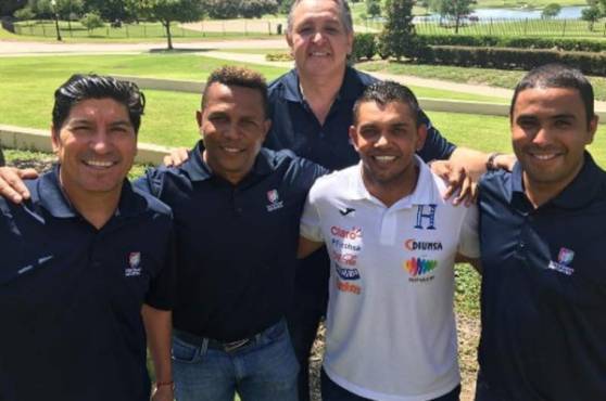 Carlos Pavón se encontró a la selección de Honduras en el mismo hotel que se hospedaba en Dallas.