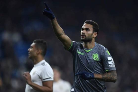 Real Madrid comenzó el partido perdiendo por un penal tempranero a favor de la Real Sociedad.