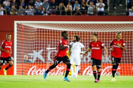 El marfileño Lago Júnior tiene ganando al Mallorca ante el Real Madrid.