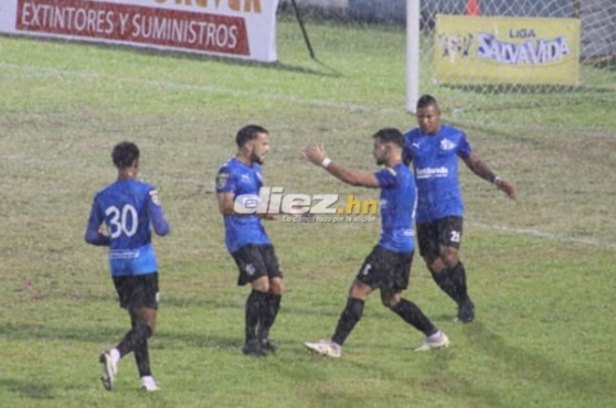 Matias Rotondi está poniendo a ganar al Honduras Progreso después de anotar gol desde el punto penal.