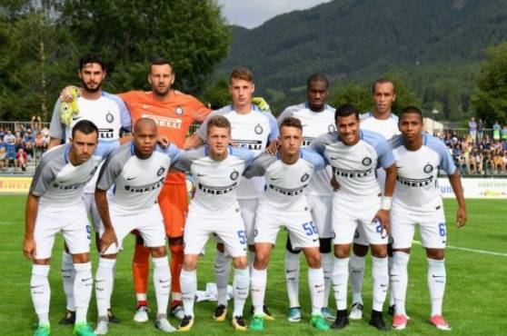 Rigoberto Rivas jugó todo el partido en el amistoso ante el conjunto austriaco.