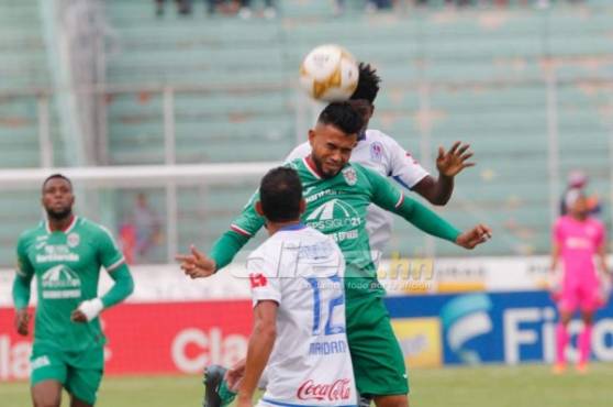 Olimpia y Marathón están disputando un intenso clásico por el liderato. Foto: ronal Aceituno.