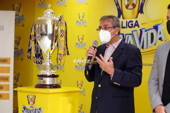 Wuilfredo Guzmán, presidente de la Liga Nacional de Honduras, aduce que el torneo de reservas está complicado. FOTO: Jefry Ayala.