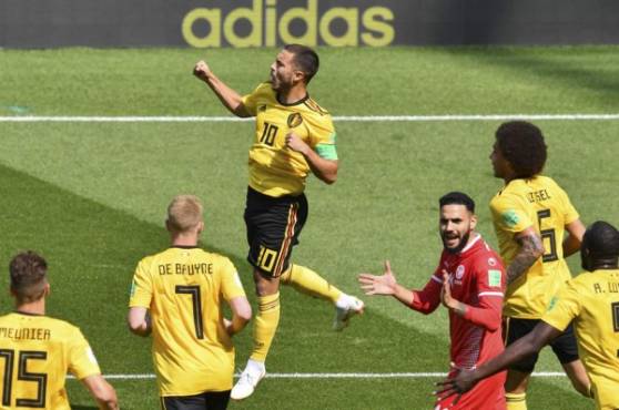 Hazard celebrando su tanto de penal ante Túnez en Rusia 2018.