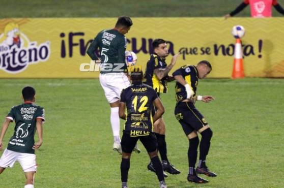Real España y Marathón empatan en el estadio Olímpico en el derbi sampedrano.