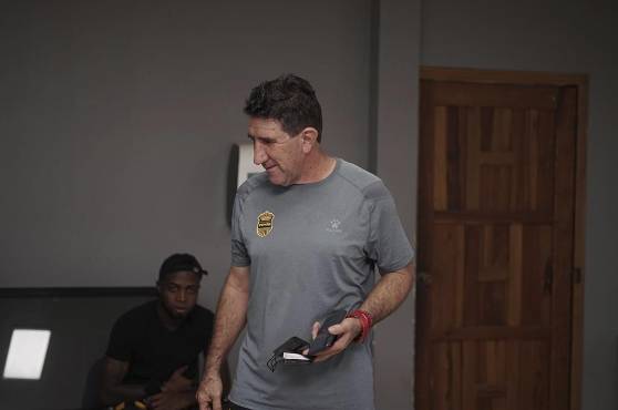 Héctor Vargas en la conferencia de prensa de este martes. Foto: Mauricio Ayala/Diez.