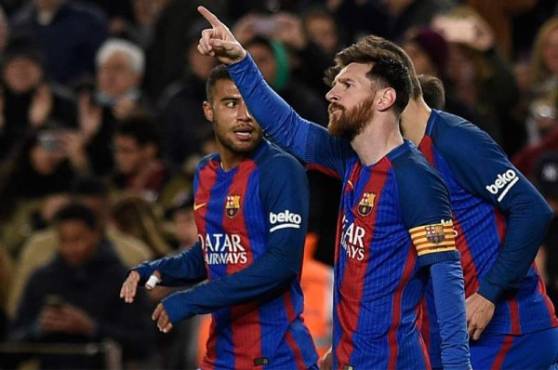 Messi festeja el primer gol del Barcelona que está ganando ante Celta de Vigo y en primer lugar de la Tabla de España. Foto AFP
