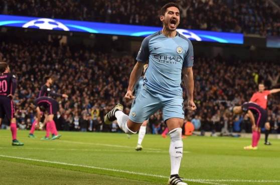 Ilkay Gundogan puso el empate parcial 1-1 entre City y Barcelona. AFP