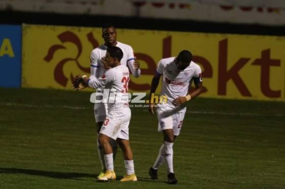 Bengtson ha sido la figura de Olimpia ante Platense en el estadio Nacional de Tegucigalpa. Triplete para el atacante.