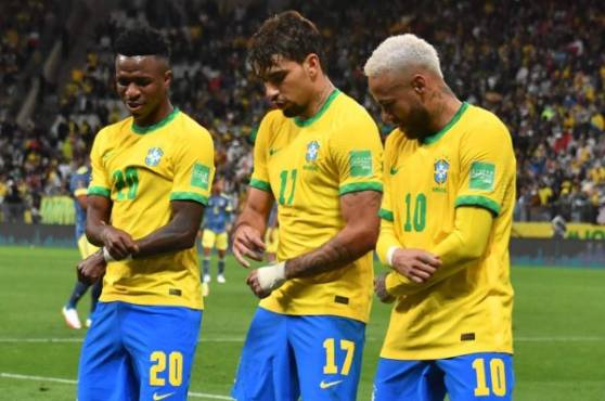 Vinicius, Lucas Paquetá y Neymar celebrando el tanto con el que vencieron a Colombia.