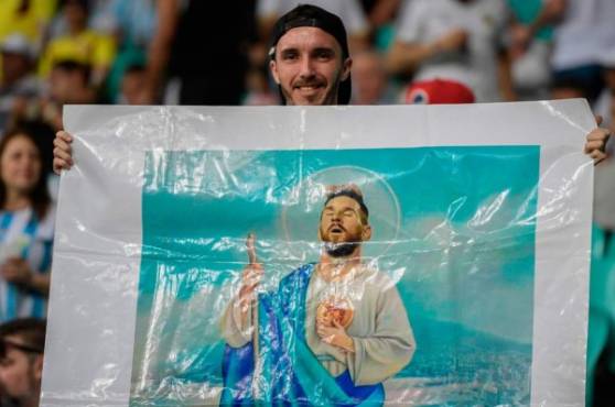 Argentina y Colombia debutan por la Copa América este sábado en Brasil.