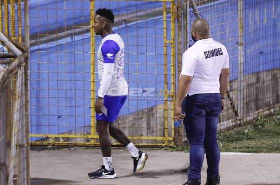 El delantero Romell Quioto fue evaluado este lunes en San Pedro Sula, pero este martes fue dado de baja porque la lesión lo mantendrá tres semanas de baja.