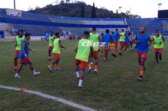 Olimpia y UPNFM están sin goles en el estadio Nacional en duelo por la Fecha 8 del Apertura.