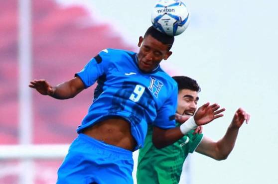 Douglas Martínez no ha pesado en la delantera hondureña ante México. FOTO: Adrenalina/México