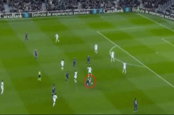 Lionel Messi y su jugada maestra ante Granada en el Camp Nou.