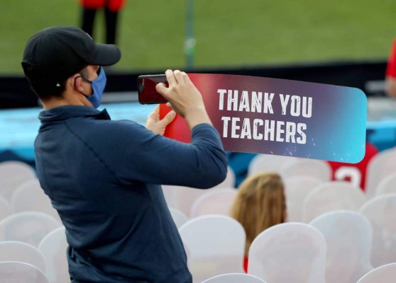 Fiesta en grande: Show en vivo de Shaquille O'Neal, las bellezas ¡y 25 mil espectadores en el Super Bowl LV!