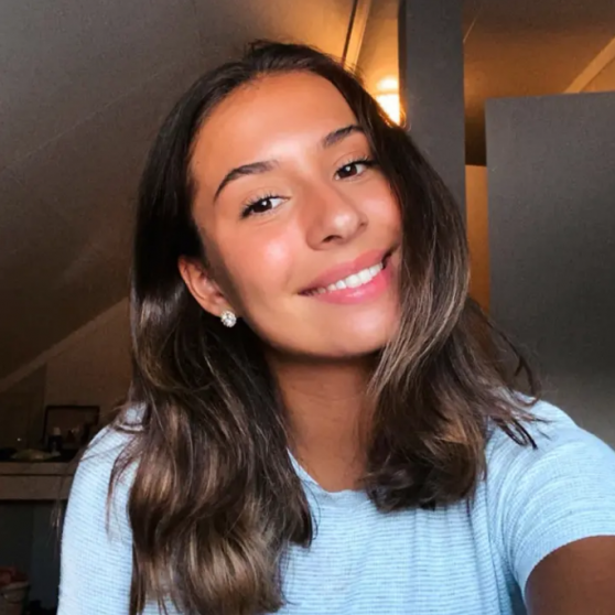 Haaland está enamorado: así es la preciosa futbolista que conquistó al noruego y la pasan juntos en España