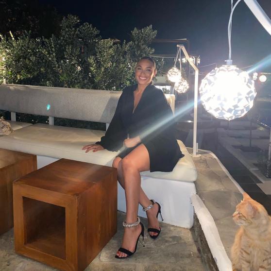 ¿Quién es la despampanante chica que anda con Mbappé durante sus vacaciones en Miami mientras define su futuro?