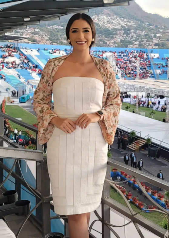 Guapísimas: así lucieron las bellas presentadoras que asistieron a la toma de posesión de la Presidenta Xiomara Castro