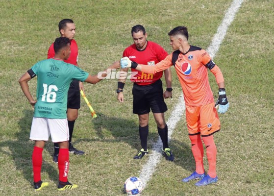 No se vio en TV: Festejo de Diego, la fisioterapeuta del Honduras Progreso y Vargas increpó al árbitro