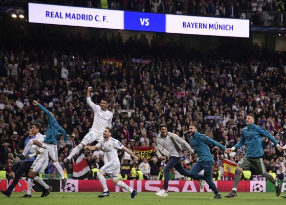 No se vio por TV: El gran gesto del Real Madrid con los jugadores del Bayern; CR7 fue a buscar a Benzema