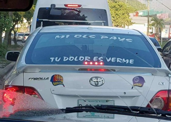 ¡Para morirse de la risa! Los insólitos mensajes que se ven en buses y taxis de Honduras