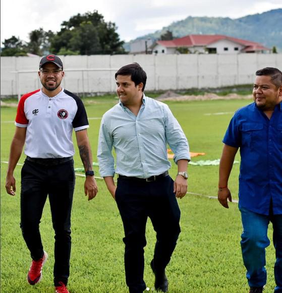¿A qué se dedica ahora? José Escalante se retiró como futbolista profesional con 29 años, pero ya tiene nuevo trabajo