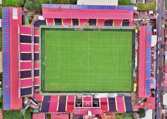 ¡ESPECTACULAR! Así quedó la cancha del estadio Alejandro Morera Soto tras remodelación