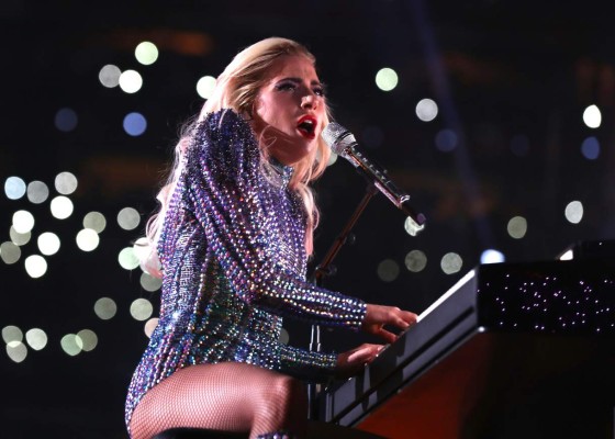 FOTOS: Así fue el show de Lady Gaga en el mediotiempo del Super Bowl