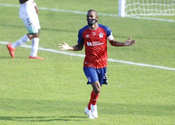 Ataque potente: Pedro Troglio y una alineación ofensiva para el partido Olimpia-Real España