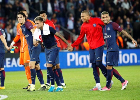 Curiosas y lo que no viste: Reconciliación Neymar-Cavani y el reclamo de la afición del Bayern