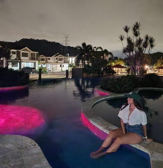 La hermosa esposa panameña de futbolista del Motagua que se convertirá en papá; así anunciaron la noticia