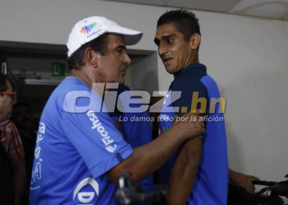 Honduras cerró su preparación con bromas, Costly de portero y un jugador pelón