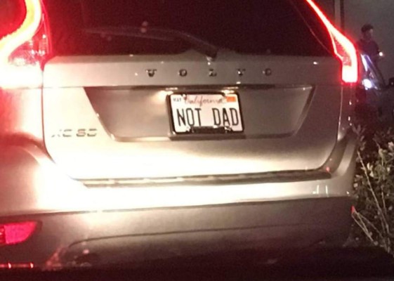 ¡Para morirse de la risa! Los insólitos mensajes que se ven en buses y taxis de Honduras