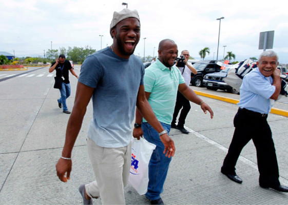 DIEZ TV: EN VIVO a minutos del Panamá-Honduras