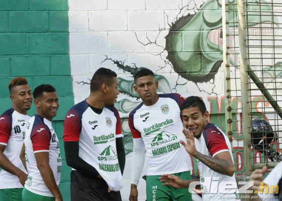FOTOS: Dos novedades en entreno del Olimpia y Carlo Costly pone alegría en el Marathón