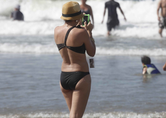 Diez en la playas de Tela.!