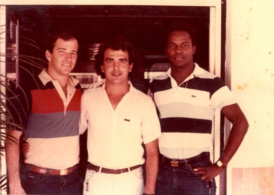 La vida y carrera de Gilberto Yearwood en imágenes