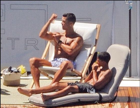 Georgina Rodríguez deslumbra a bordo de un yate en los últimos días de las vacaciones de Cristiano Ronaldo