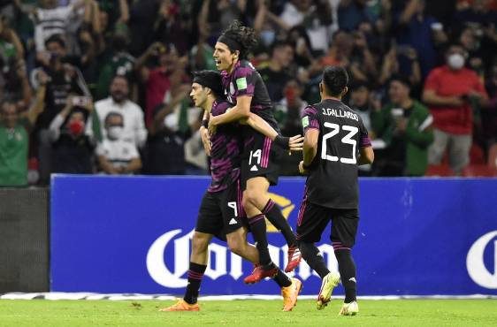 México derrota a El Salvador y clasifica al Mundial de Qatar 2022 igualando en puntos junto a Canadá en el primer lugar